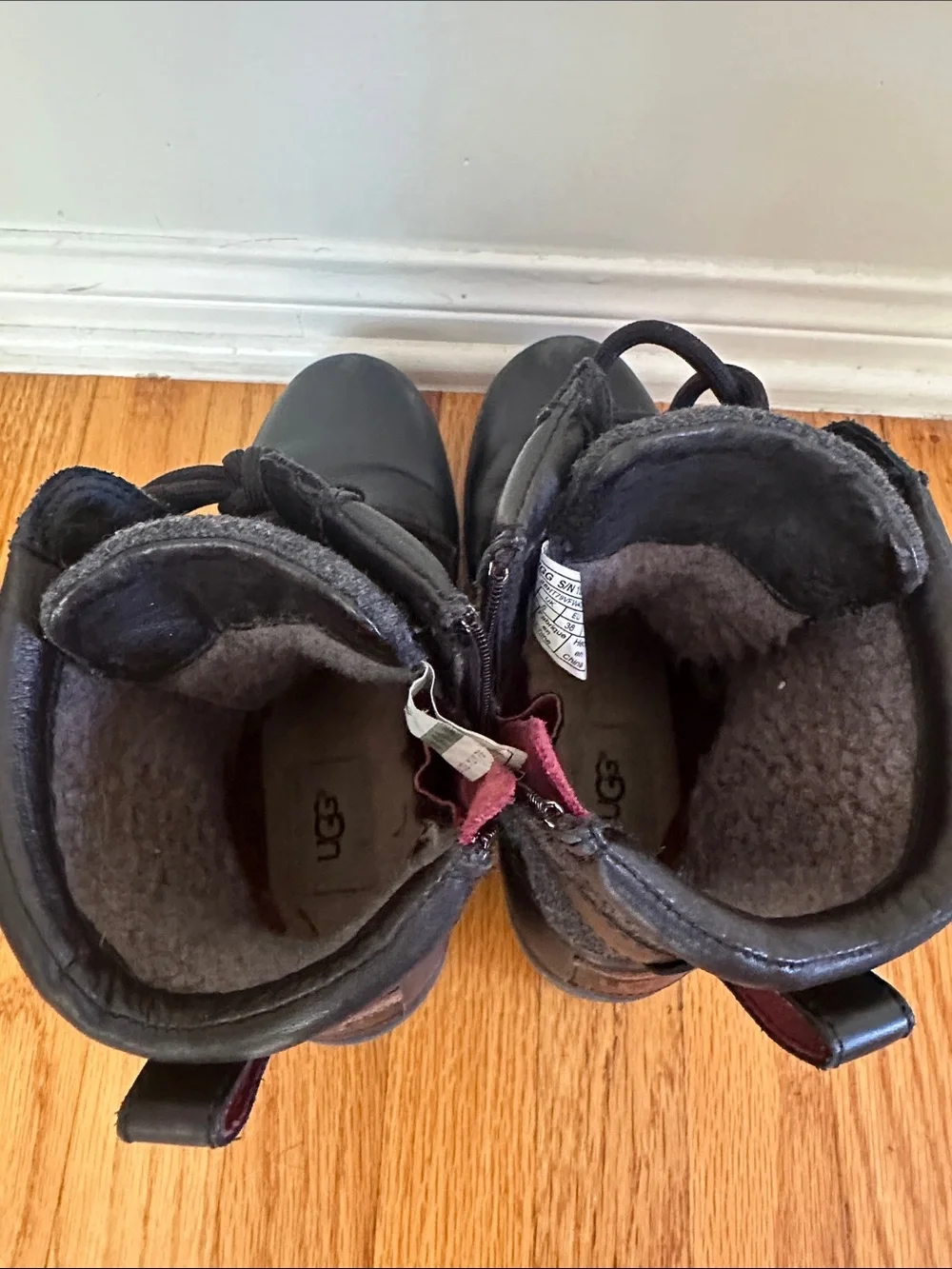 Ugg Kesey Waterproof Boot Size 7